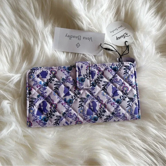 Vera Bradley Disney Belle Finley Wallet NWT - Picture 1 of 2